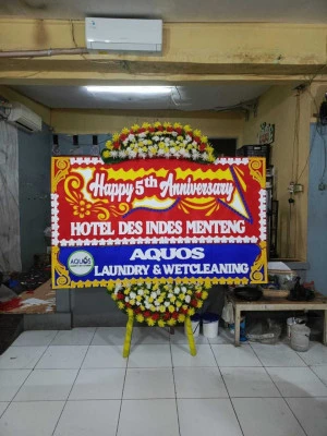 Papan Bunga di Warunggunung